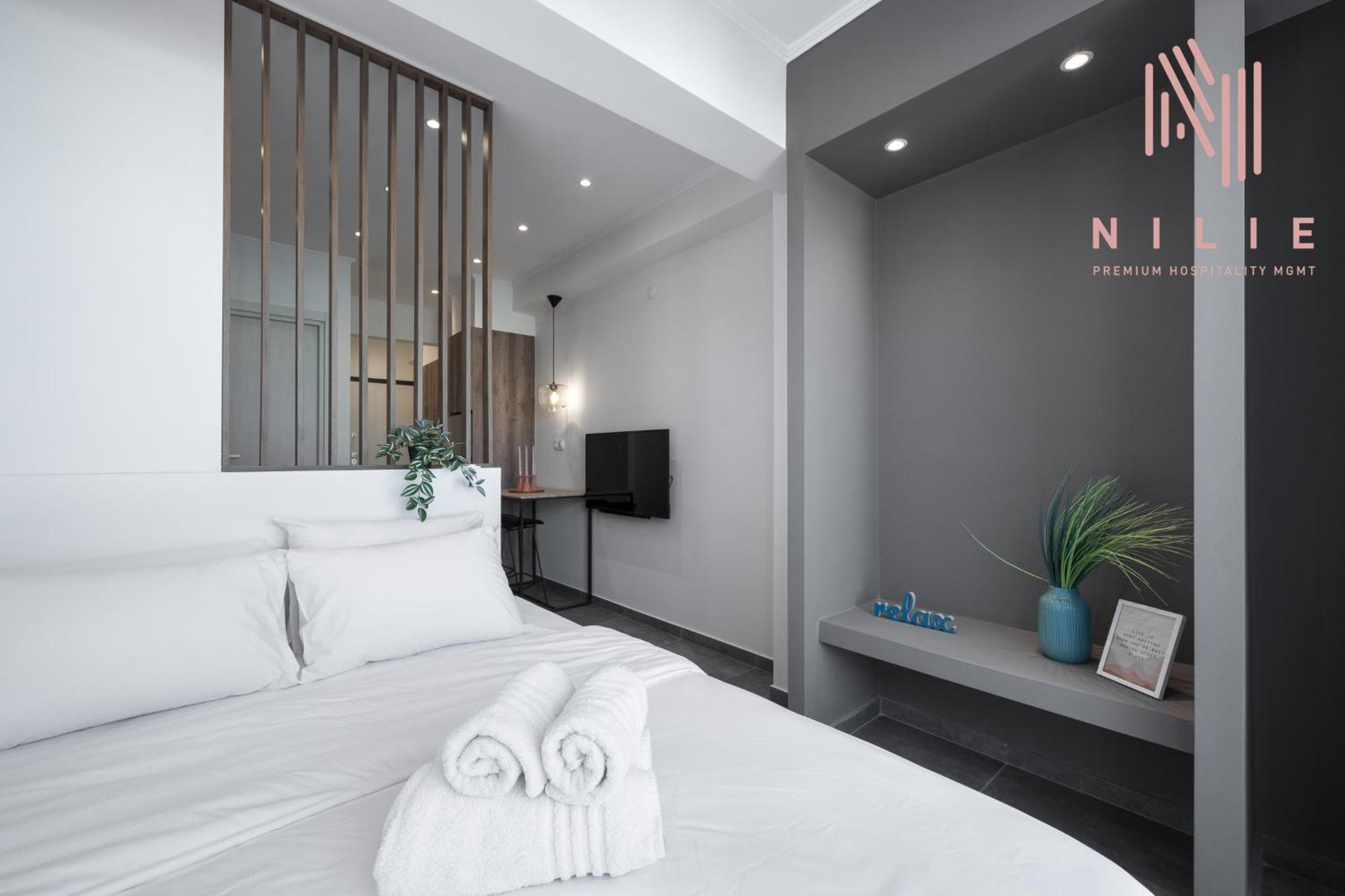 V1 Penthouse, Nilie Hospitality Mgmt Apartment Tesalonika Bagian luar foto