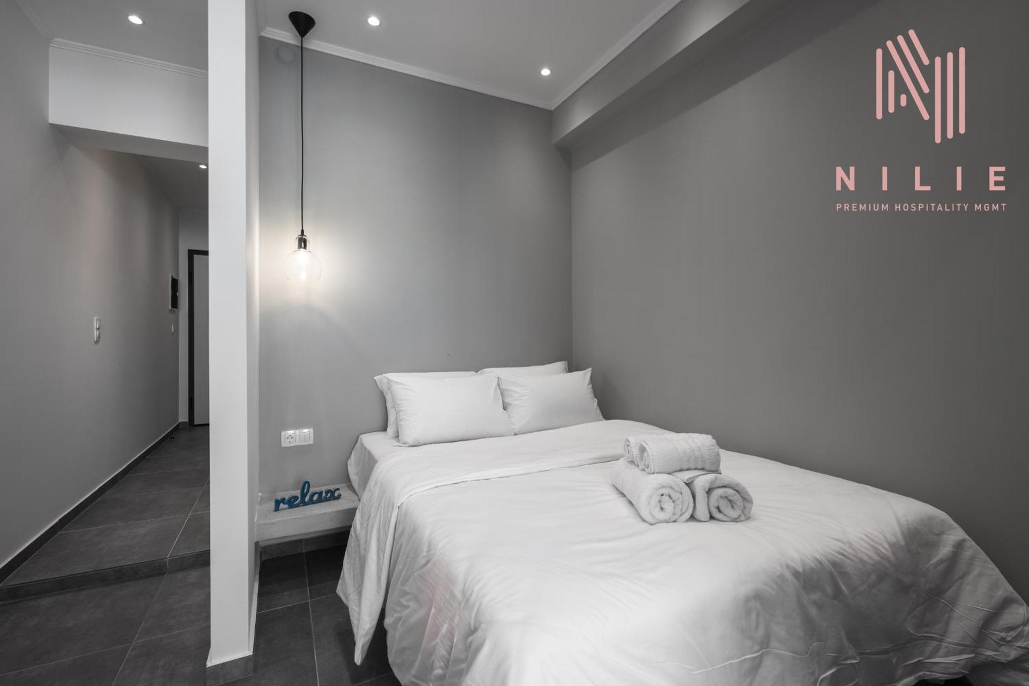V1 Penthouse, Nilie Hospitality Mgmt Apartment Tesalonika Bagian luar foto