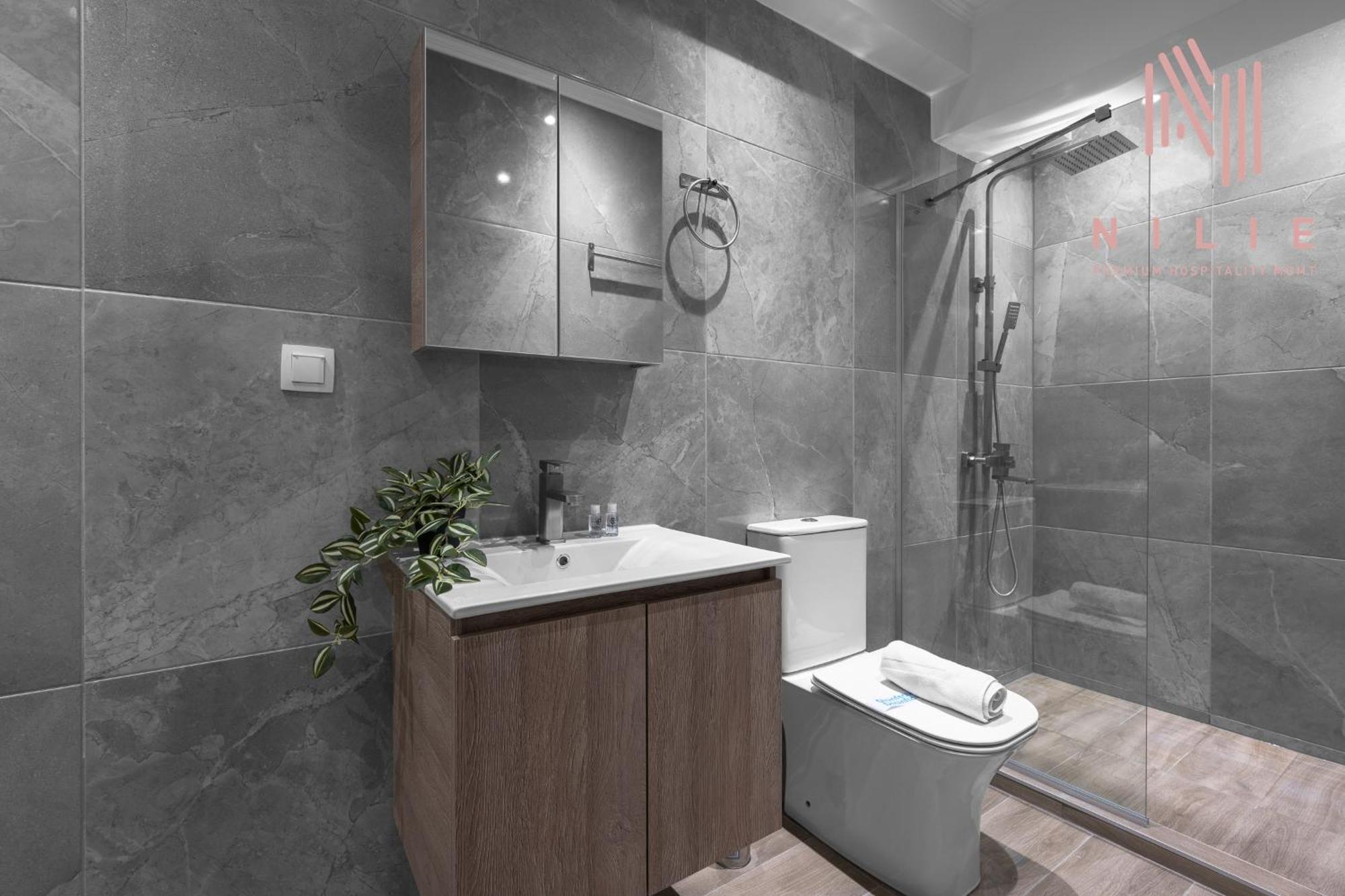 V1 Penthouse, Nilie Hospitality Mgmt Apartment Tesalonika Bagian luar foto